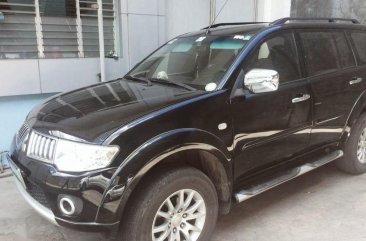 Black Mitsubishi Montero 2009 for sale in Automatic