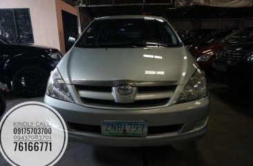 Selling Silver Toyota Innova 2008 in Makati