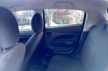 Red Mitsubishi Mirage 2018 for sale in Manual