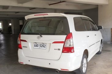 White Toyota Innova 2014 for sale in Manual