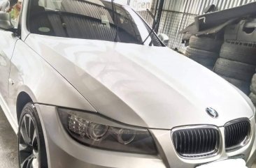 Selling Silver Bmw 3-Series 2011 in Quezon City