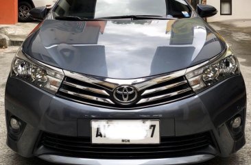 Sell Grey 2015 Toyota Corolla altis in Manila