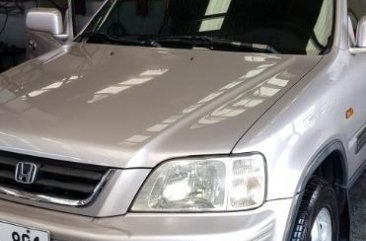 Selling Silver Honda Cr-V 2006 in Manila