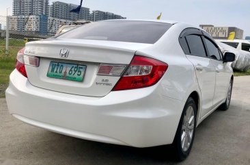 Selling White Honda Civic 2013 in Manila