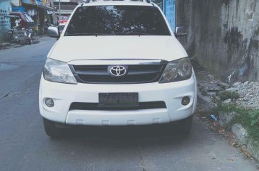 White Toyota Fortuner 2006 for sale in Automatic