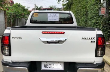 White Toyota Hilux 2016 for sale in Manual