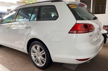 White Volkswagen Golf 2018 for sale in Manila