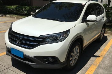 Selling Pearl White Honda Cr-V 2014 in Manila