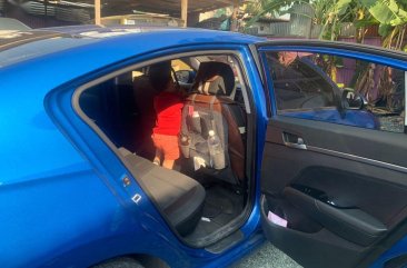 Blue Hyundai Elantra 2017 for sale in Mandaluyong