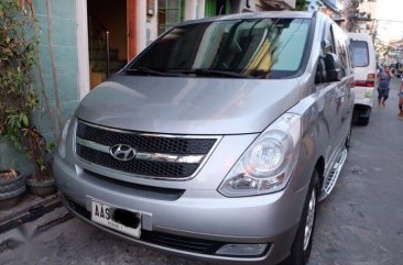 Sell Silver 2014 Hyundai Starex in Manila