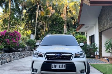 Selling Pearl White Subaru Forester 2018 in Dauin