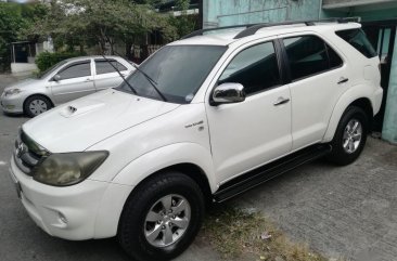 Sell Pearl White 2006 Toyota Fortuner in Manila