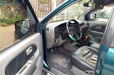 Selling Blue Isuzu Crosswind 2002 in Quezon City