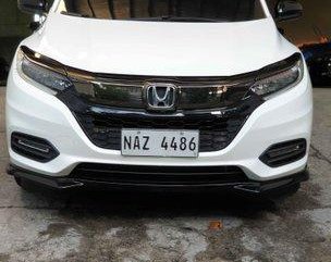 White Honda Hr-V 2018 for sale in Mandaluyong