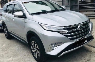 Selling Pearlwhite Toyota Rush 2018 in Marikina