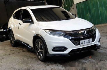 White Honda Hr-V 2018 for sale in Mandaluyong