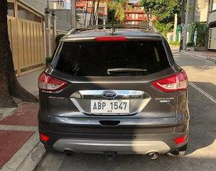 Grey Ford Escape 2015 at 27000 km for sale