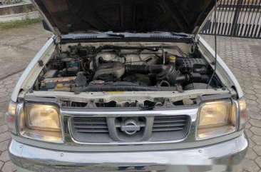 White Nissan Frontier 2000 for sale in Batangas City