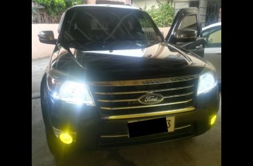 Ford Everest 2010 at 105000 km for sale in Bacoor