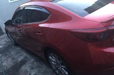 Selling Red Mazda 3 2016 at 10000 km