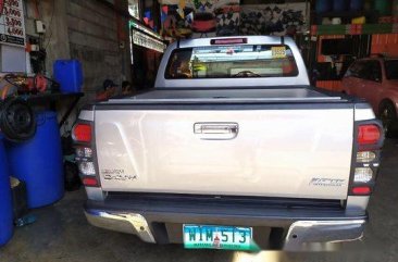 Selling Silver Isuzu D-Max 2015 Truck at 14000 km