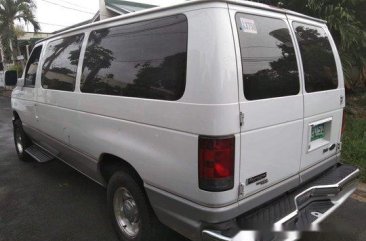 White Ford Econoline 2012 at 78000 km for sale