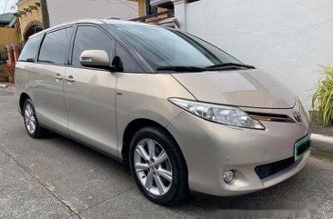 Selling Toyota Previa 2010 at 63000 km 