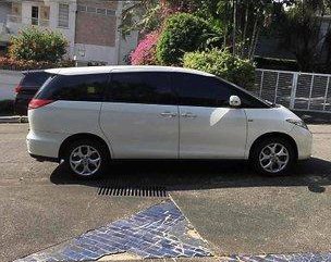 White Toyota Previa 2007 at 95289 km for sale