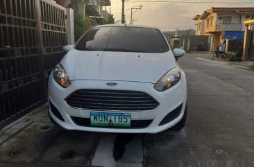 White Ford Fiesta 2014 at 77698 km for sale