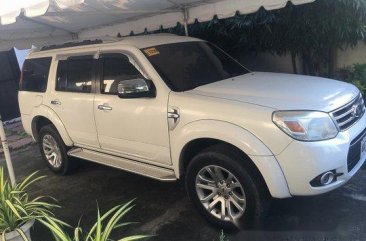 Selling White Ford Everest 2014 Automatic Diesel 