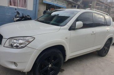 Selling White Toyota Rav4 2006 Automatic Gasoline 