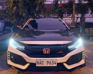 Sell White 2016 Honda Civic in Pasig 