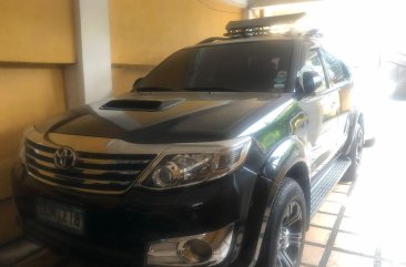 Selling Black Toyota Fortuner 2013 in Manila