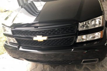 Selling Chevrolet Silverado 2003 in Makati