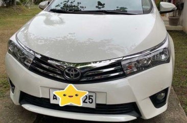 Pearl White Toyota Corolla altis 2015 for sale in Caloocan