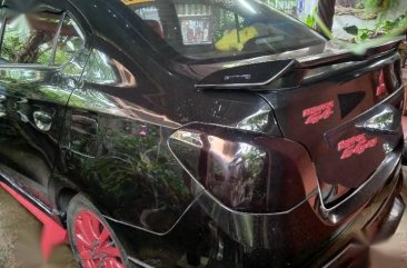 Selling Black Mitsubishi Mirage 2017 in Legazpi