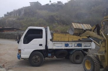 Selling Purple Isuzu Giga 2013 in Baguio