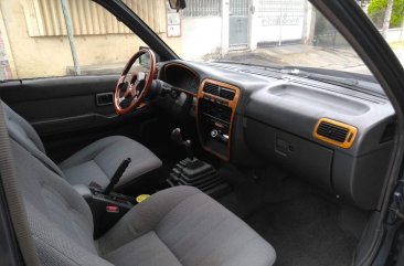 Selling Blue Chrysler Executive 1997 SUV / MPV in Manila