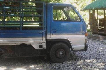 Blue Isuzu Elf 2017 for sale in Cebu City