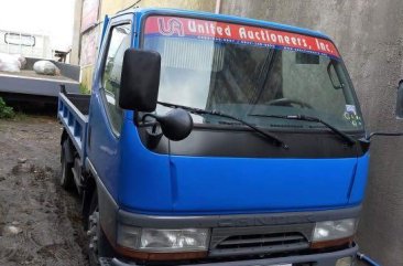 Selling Blue Mitsubishi Fuso 2006 in Manila