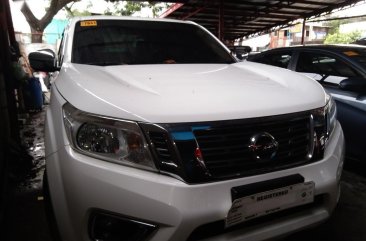 White Nissan Navara 2017 for sale in Vista Mall Taguig