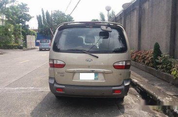 Selling Silver Hyundai Starex 2005 in Manila