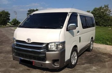 White Toyota Grandia 2005 for sale in Manual