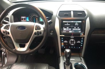 Sell Grey 2014 Ford Explorer in San Pablo