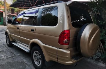 Sell Beige 2006 Isuzu Crosswind in Manila