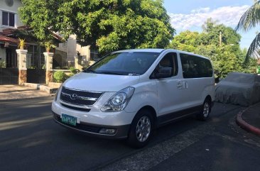 Selling White Hyundai Grand starex 2012 in Muntinlupa