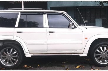 Selling White Nissan Patrol 2003 in Manila