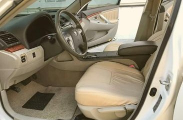 Pearl White Toyota Camry 2009 for sale in Imus