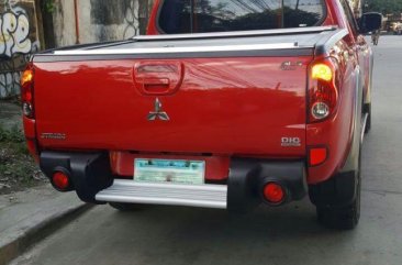 Selling Mitsubishi Strada 2010 in Manila