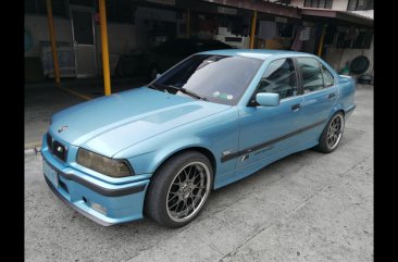 Selling Blue Bmw 3-Series 1998 Sedan at 115000 in Quezon City